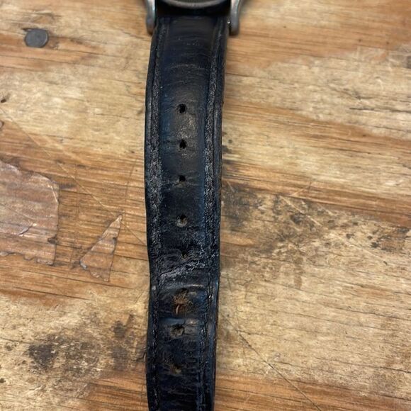 Eddie Bauer Mens watch. It needs a battery to work - Picture 9 of 9
